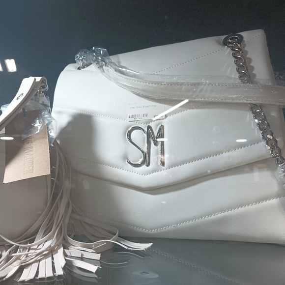 Purses - Picture 2 of 4